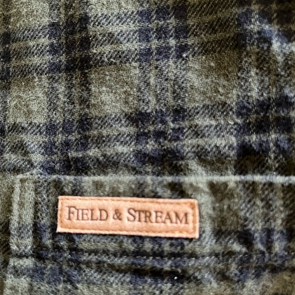 Men’s Flannel Field & Stream 2XL Long sleeve green/blue plaid w/ front pocket. - Picture 4 of 4